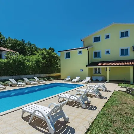 Amazing Apartment In Porec With House Sea View *