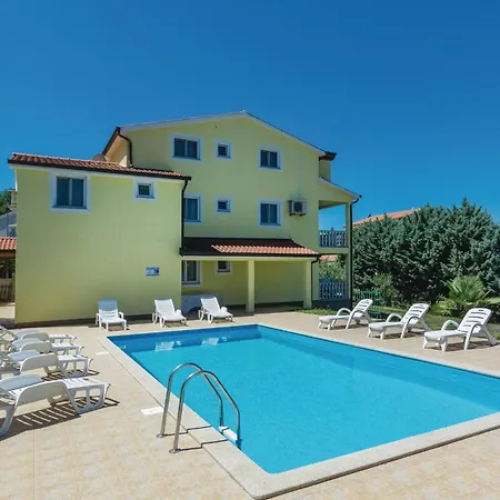 1 Bedroom Beautiful In * Porec